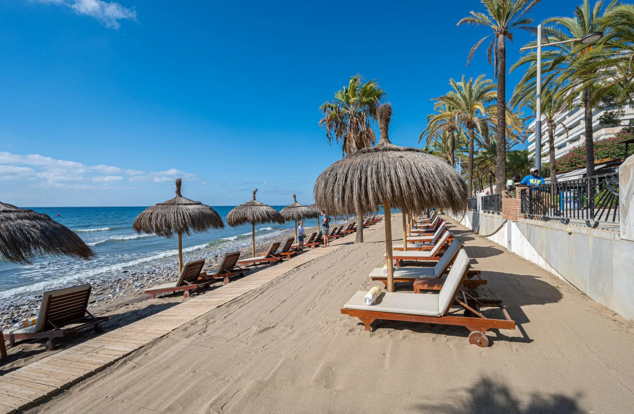 Beachfront complex on the Golden Mile of Marbella