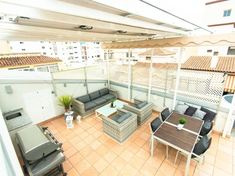Best location in central Fuengirola!