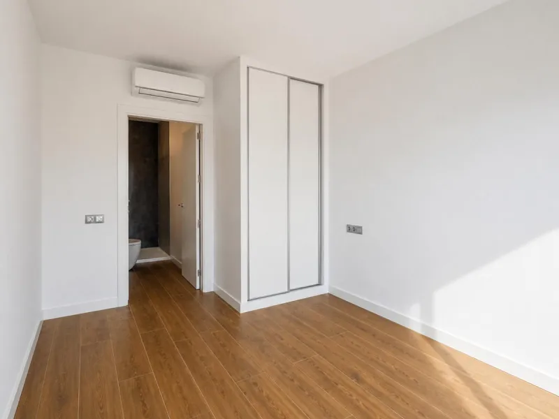 Recently Renovated 1-Bedroom Apartment with Stunning City, Sea, and Port Views