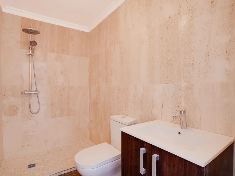 A small development of 4 houses in the hills behind Estepona but just a 10 minute drive to the centre and beaches.
