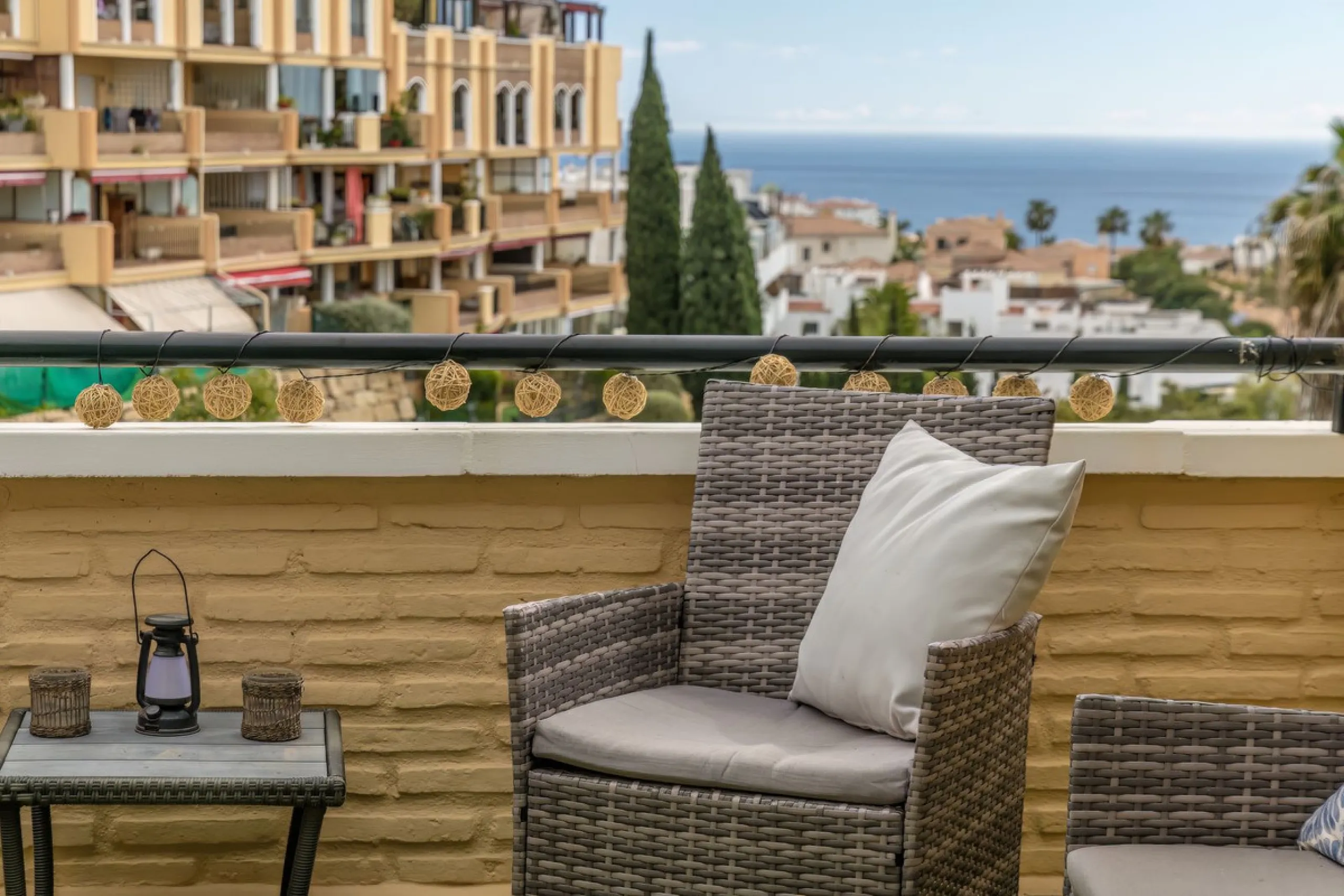 Penthouse with panoramic sea views in Riviera del Sol.
