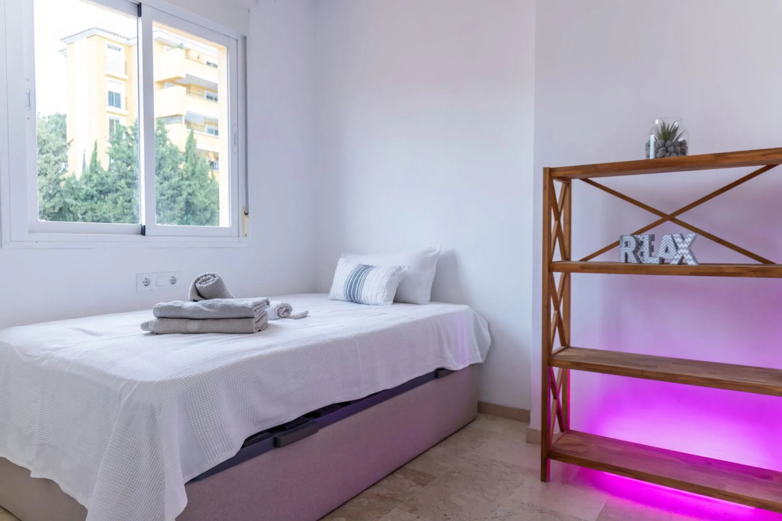 Penthouse with panoramic sea views in Riviera del Sol.