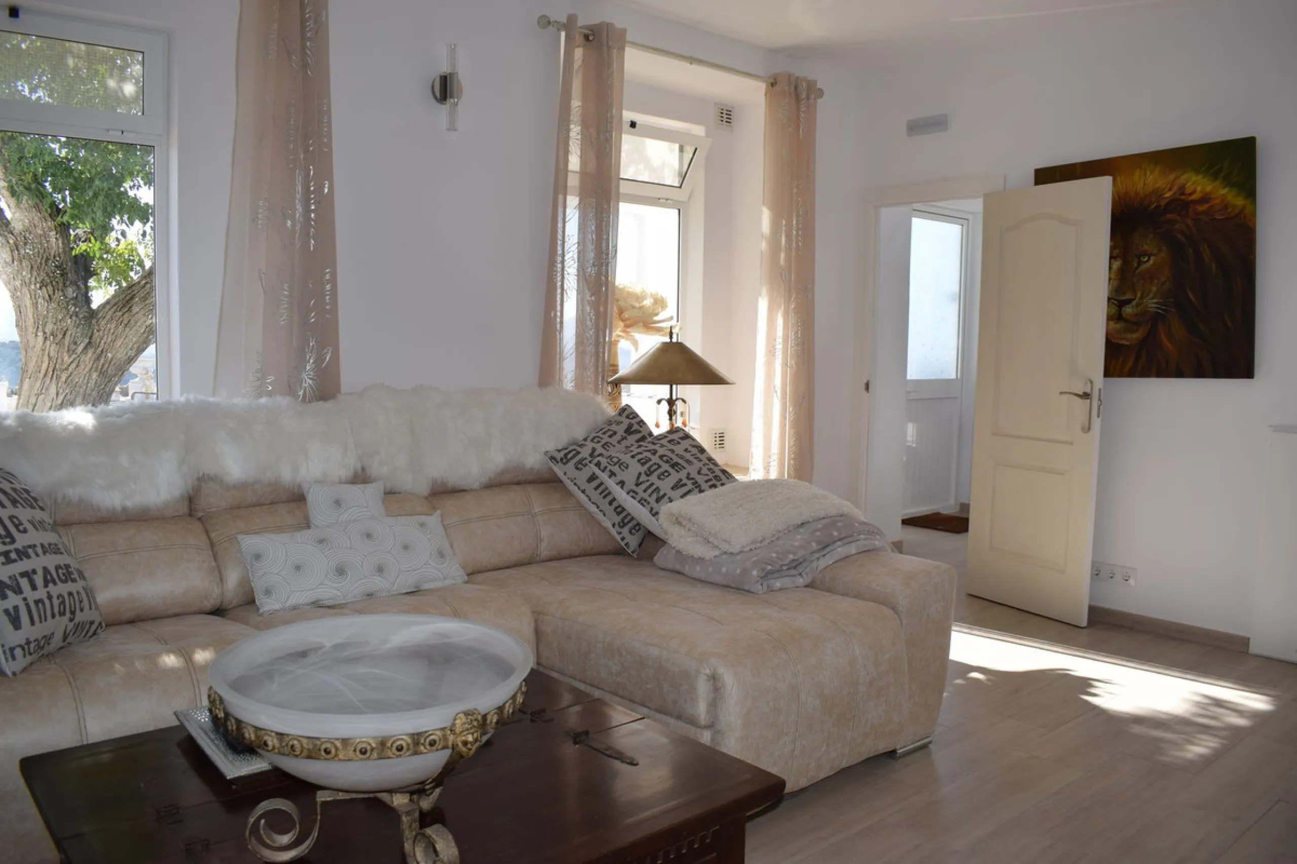 Incredible Cortijo 1h away from Ronda, a fabulous family home and rental business.