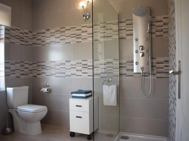 Incredible Cortijo 1h away from Ronda, a fabulous family home and rental business.