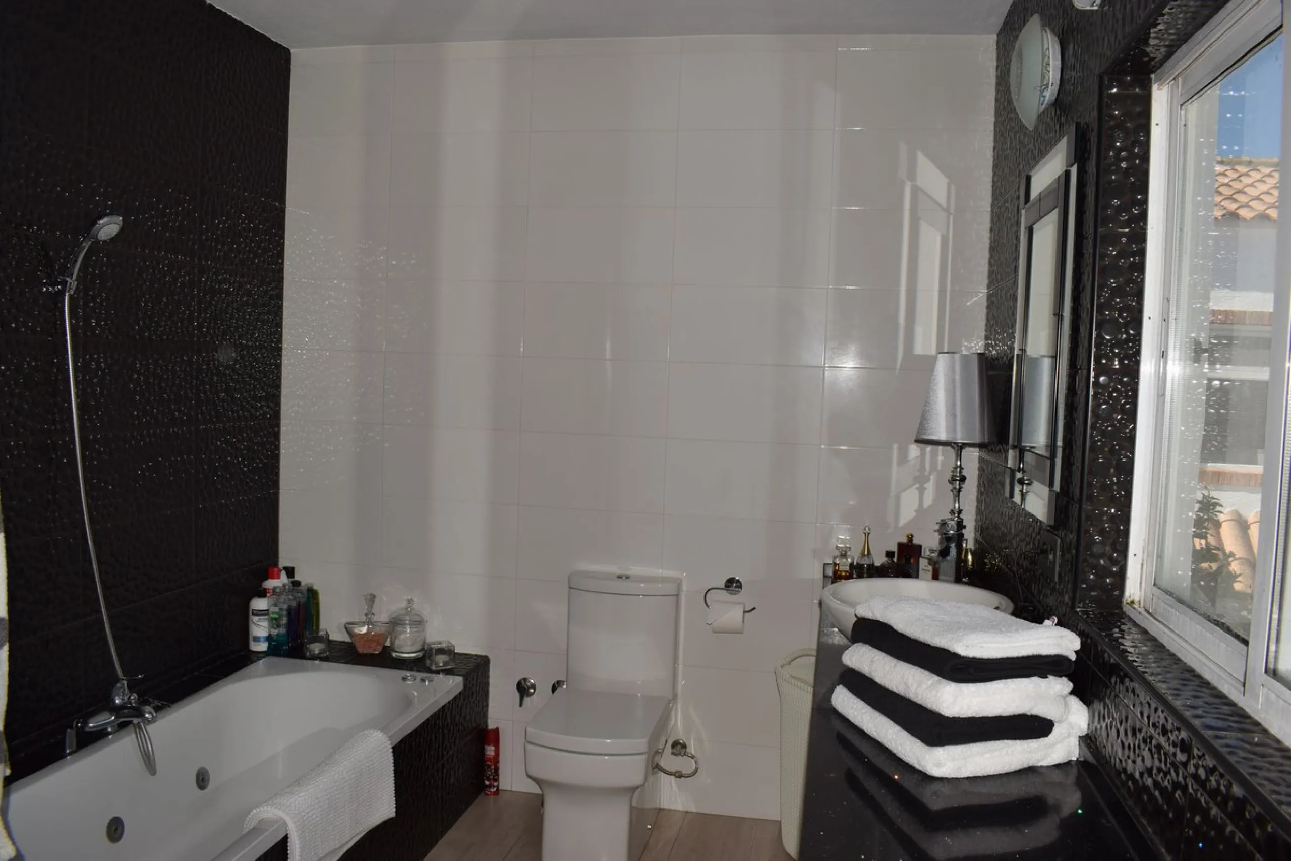 Incredible Cortijo 1h away from Ronda, a fabulous family home and rental business.
