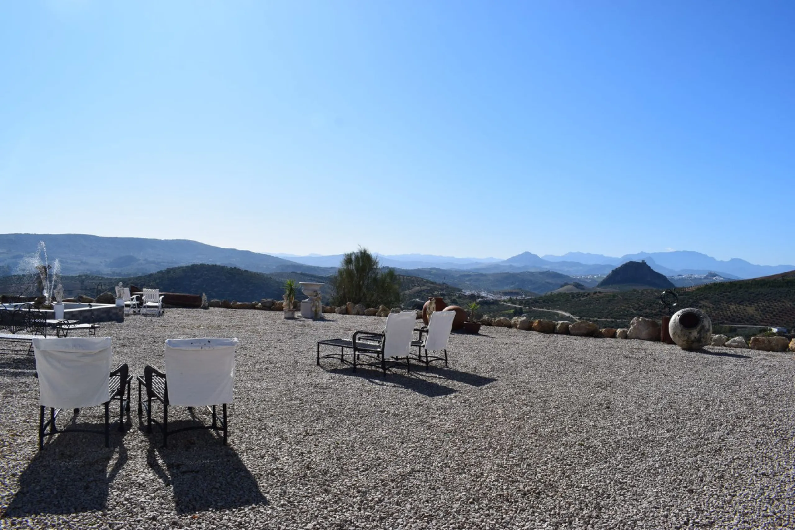 Incredible Cortijo 1h away from Ronda, a fabulous family home and rental business.