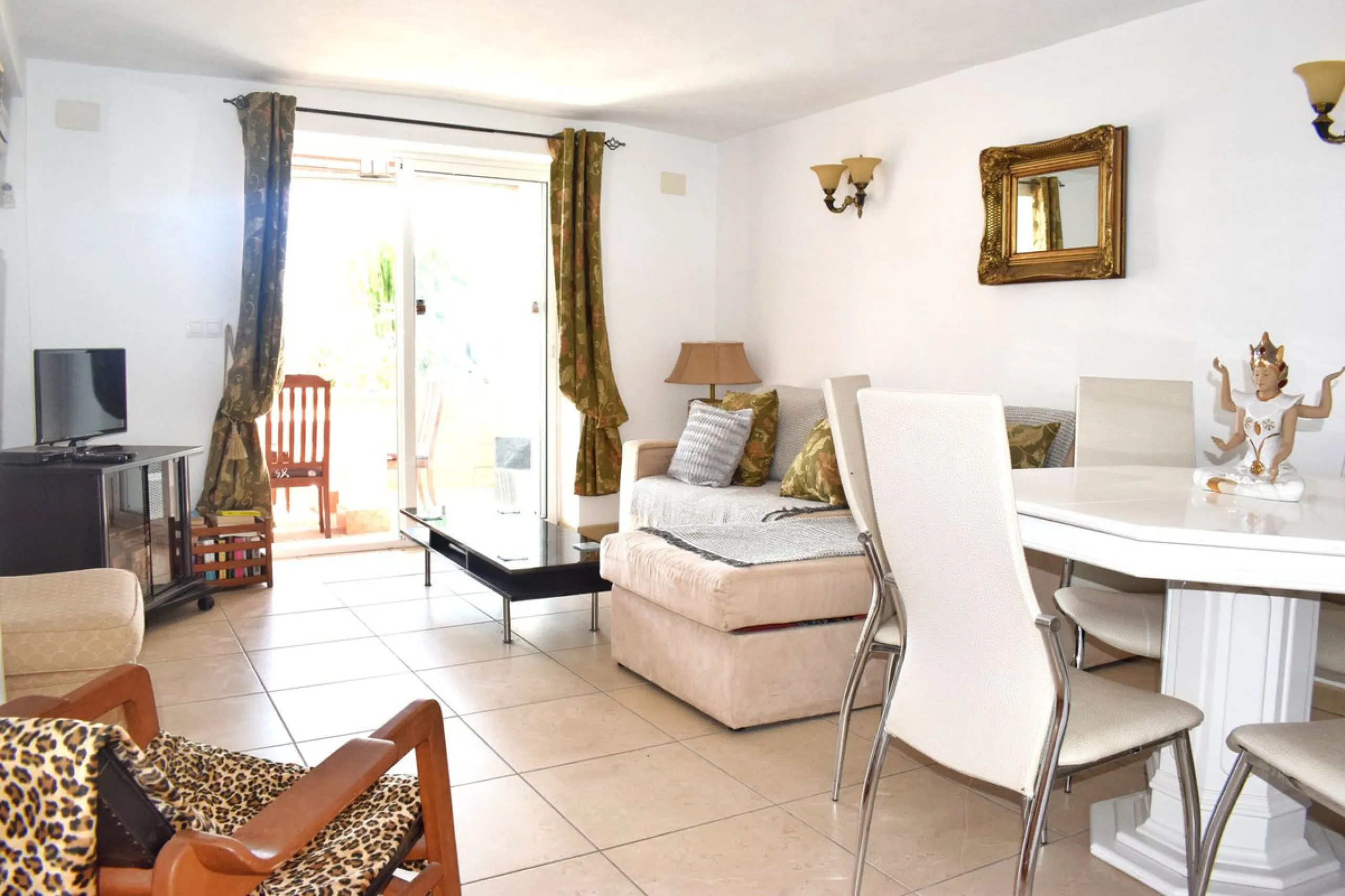 Incredible Cortijo 1h away from Ronda, a fabulous family home and rental business.