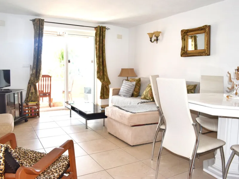 Incredible Cortijo 1h away from Ronda, a fabulous family home and rental business.