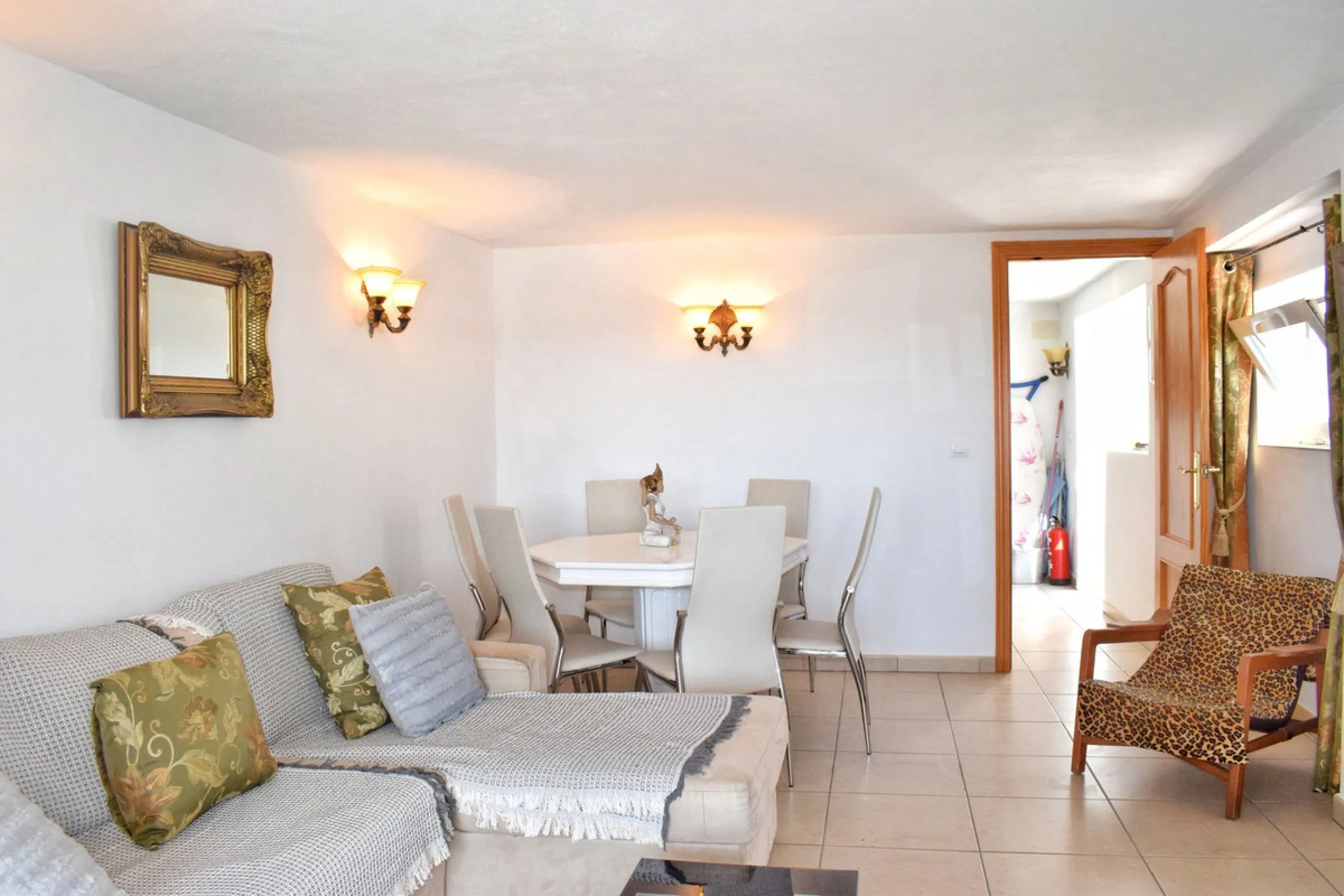 Incredible Cortijo 1h away from Ronda, a fabulous family home and rental business.