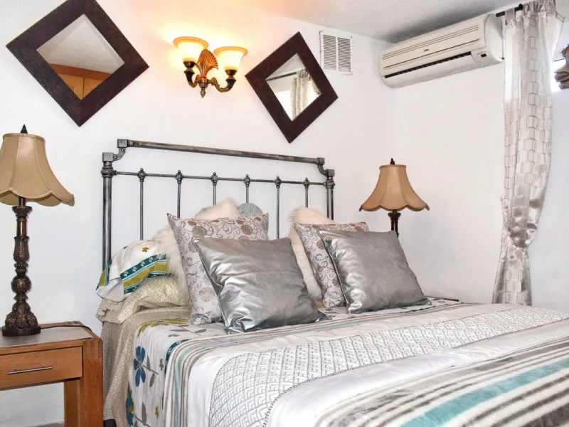 Incredible Cortijo 1h away from Ronda, a fabulous family home and rental business.