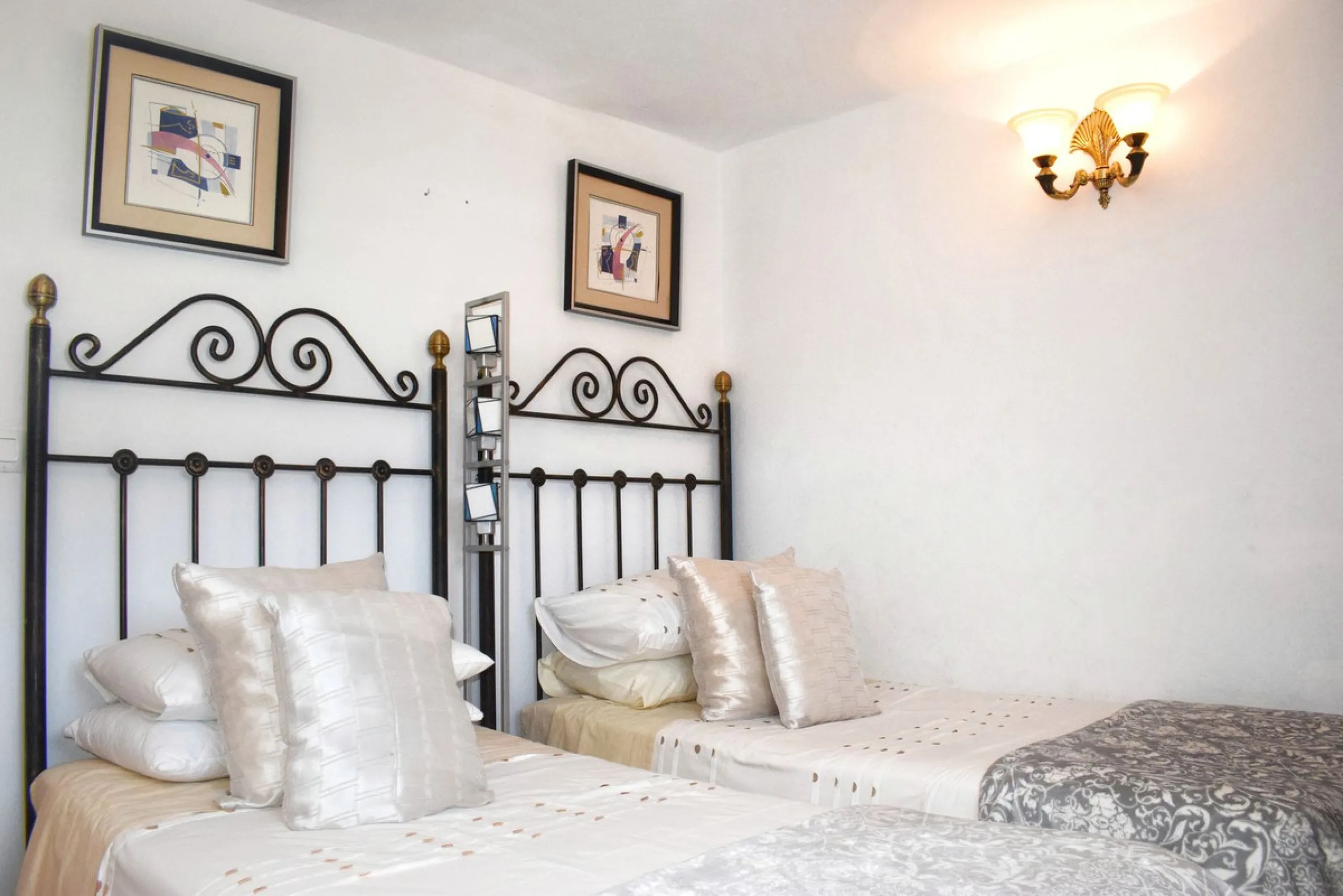 Incredible Cortijo 1h away from Ronda, a fabulous family home and rental business.
