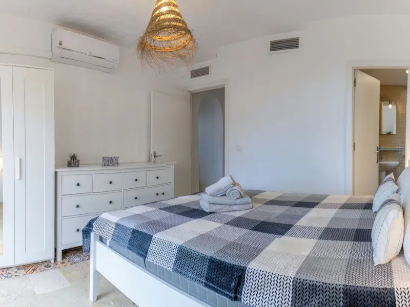 Penthouse with panoramic sea views in Riviera del Sol.