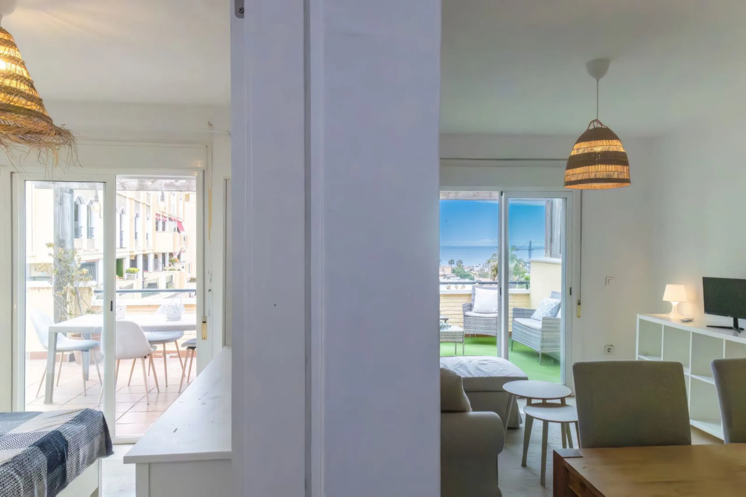 Penthouse with panoramic sea views in Riviera del Sol.