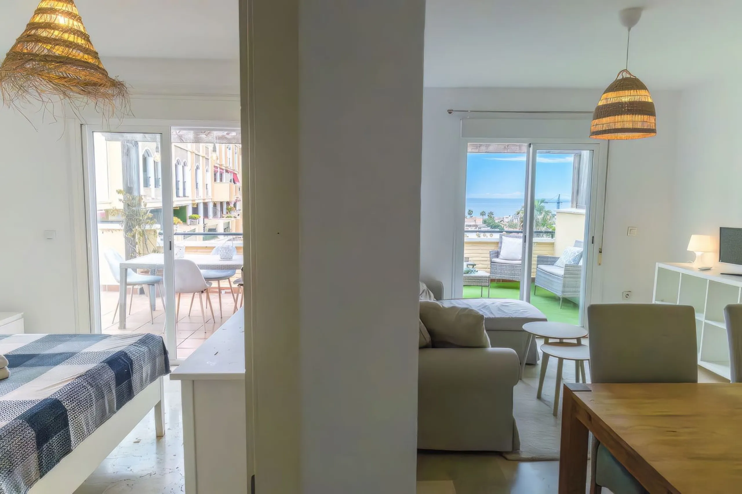 Penthouse with panoramic sea views in Riviera del Sol.