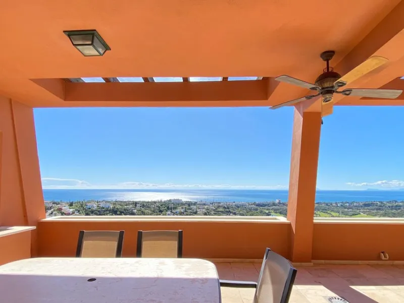Exclusive 2 bedroom/2 bathroom penthouse in a luxurious complex.