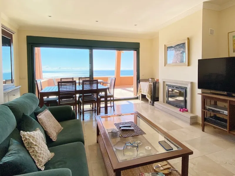 Exclusive 2 bedroom/2 bathroom penthouse in a luxurious complex.