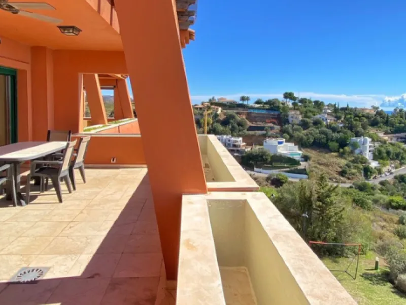 Exclusive 2 bedroom/2 bathroom penthouse in a luxurious complex.