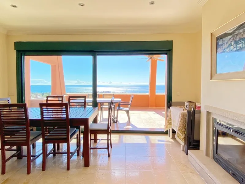 Exclusive 2 bedroom/2 bathroom penthouse in a luxurious complex.