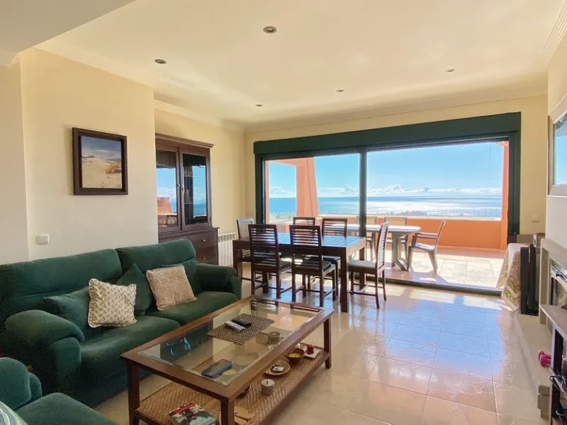 Exclusive 2 bedroom/2 bathroom penthouse in a luxurious complex.
