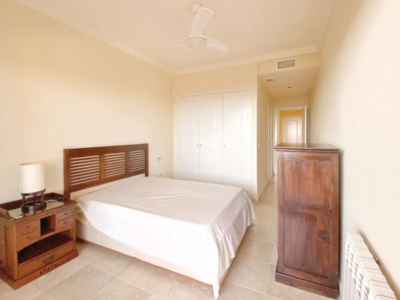 Exclusive 2 bedroom/2 bathroom penthouse in a luxurious complex.