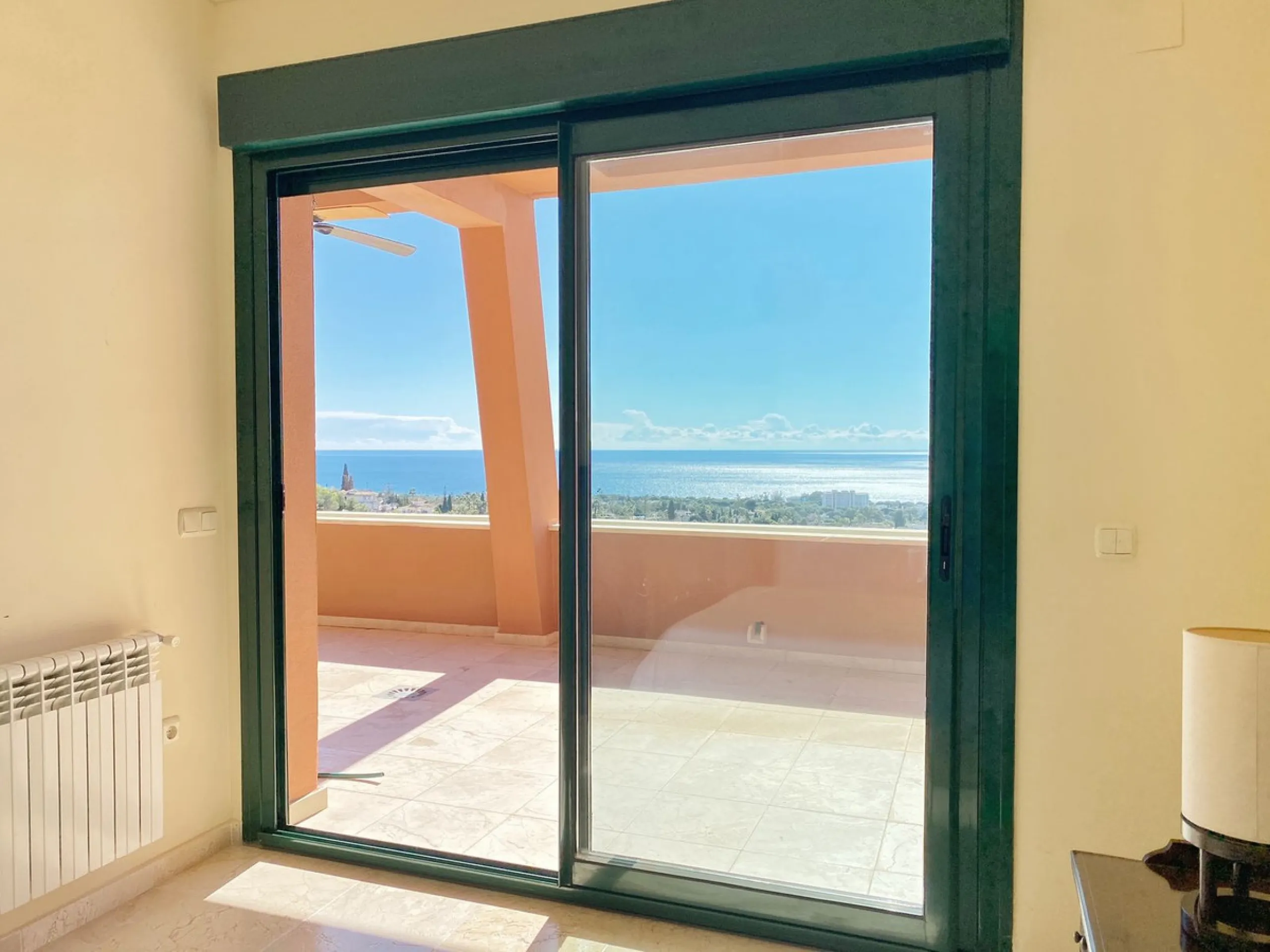 Exclusive 2 bedroom/2 bathroom penthouse in a luxurious complex.