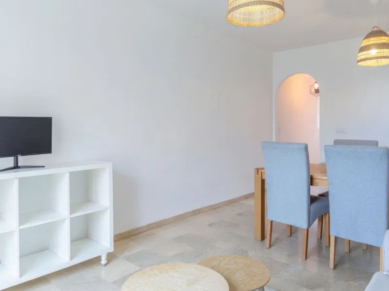Penthouse with panoramic sea views in Riviera del Sol.