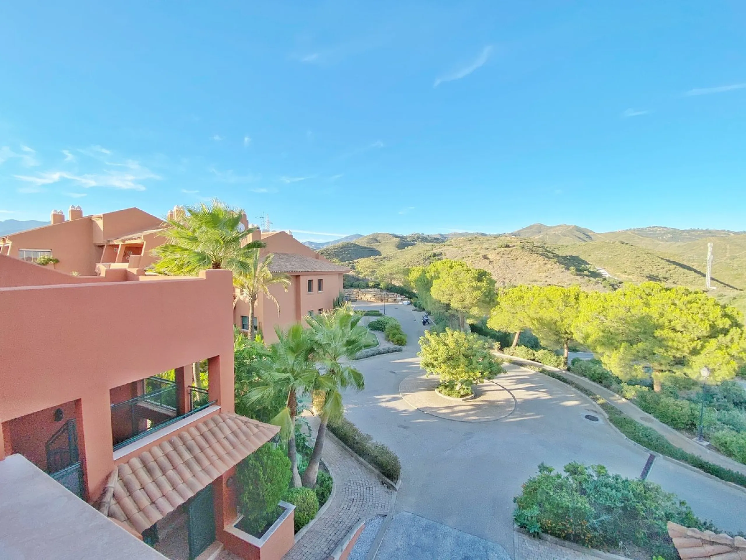 Exclusive 2 bedroom/2 bathroom penthouse in a luxurious complex.