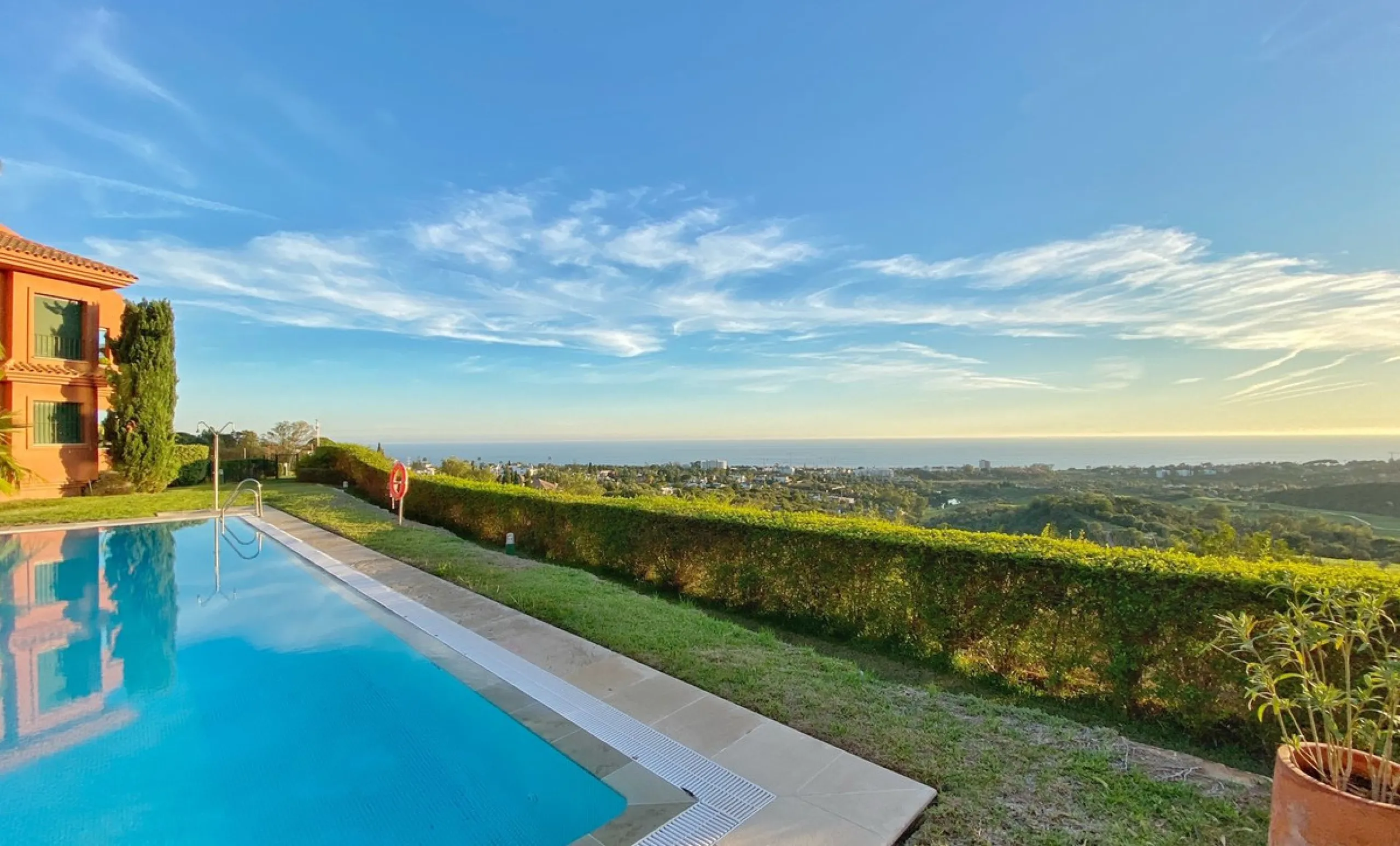 Exclusive 2 bedroom/2 bathroom penthouse in a luxurious complex.