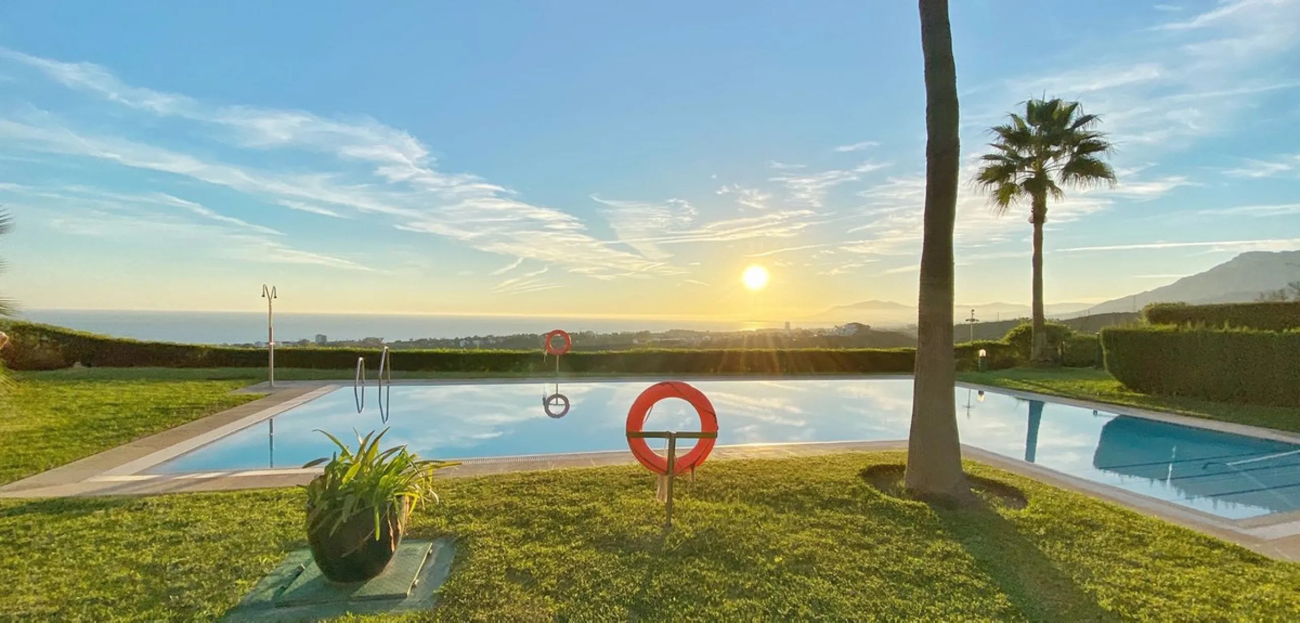 Exclusive 2 bedroom/2 bathroom penthouse in a luxurious complex.