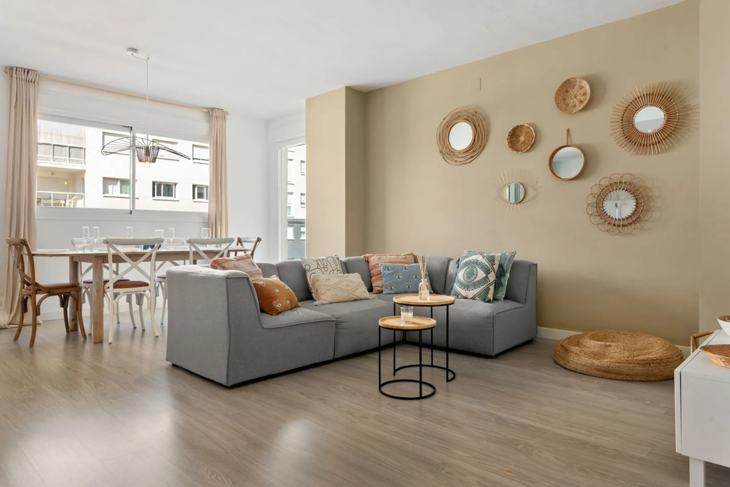 Spacious and bright apartment in the heart of Estepona