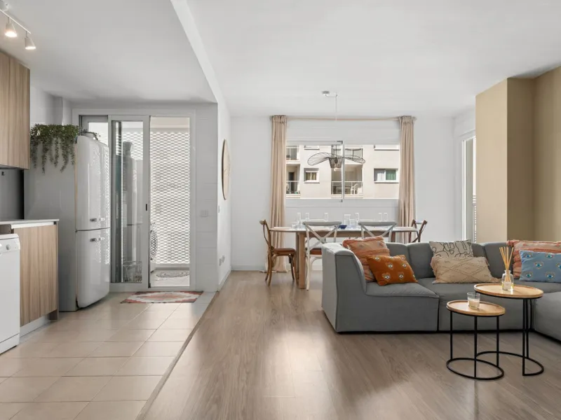 Spacious and bright apartment in the heart of Estepona