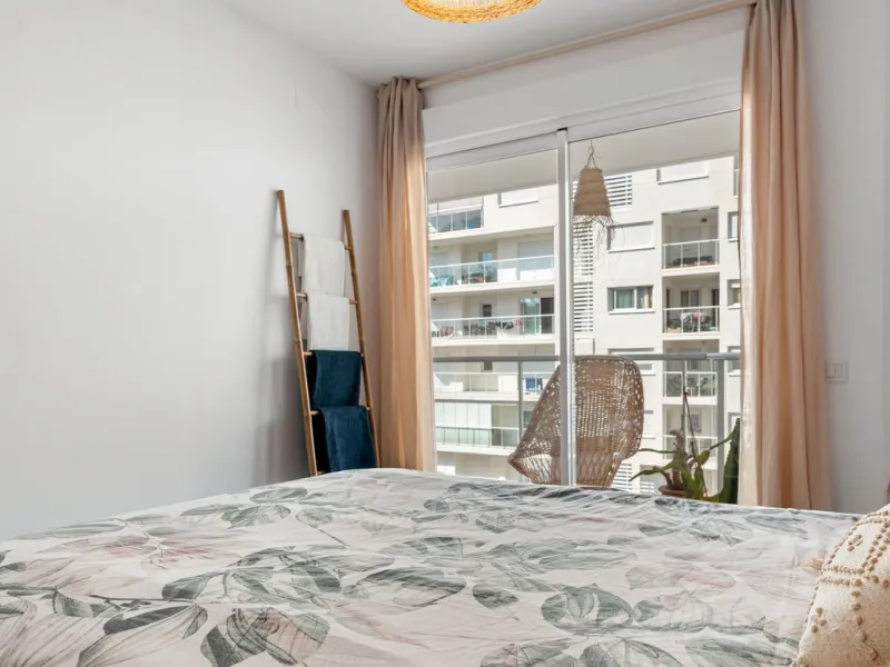 Spacious and bright apartment in the heart of Estepona