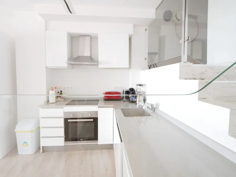 Apartment - Top Floor Apartment в продаже в Marbella, Málaga. В доме 3 спален и 2 ванных комнат. Площадь дома 129 м²