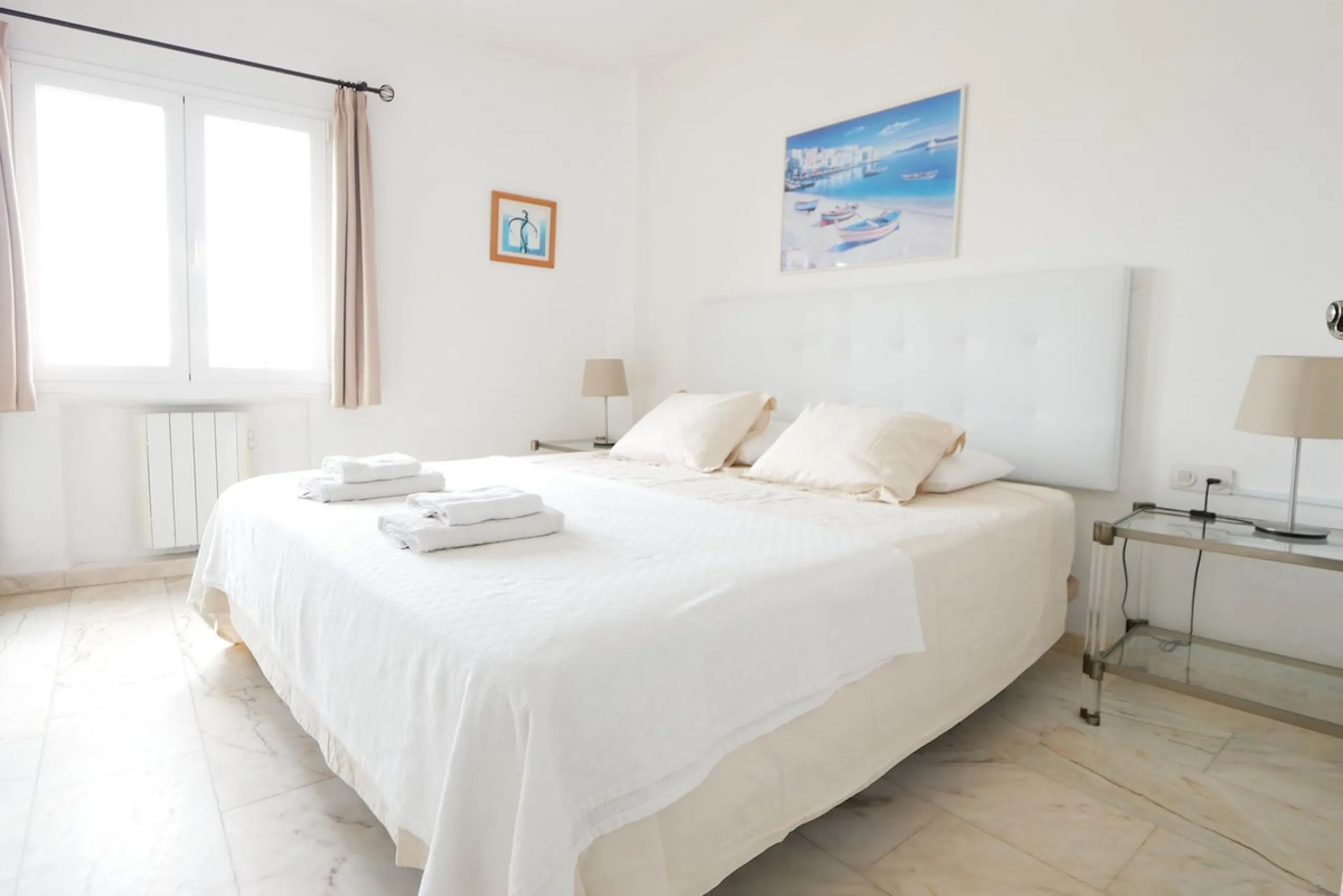 Apartment - Top Floor Apartment в продаже в Marbella, Málaga. В доме 3 спален и 2 ванных комнат. Площадь дома 129 м²