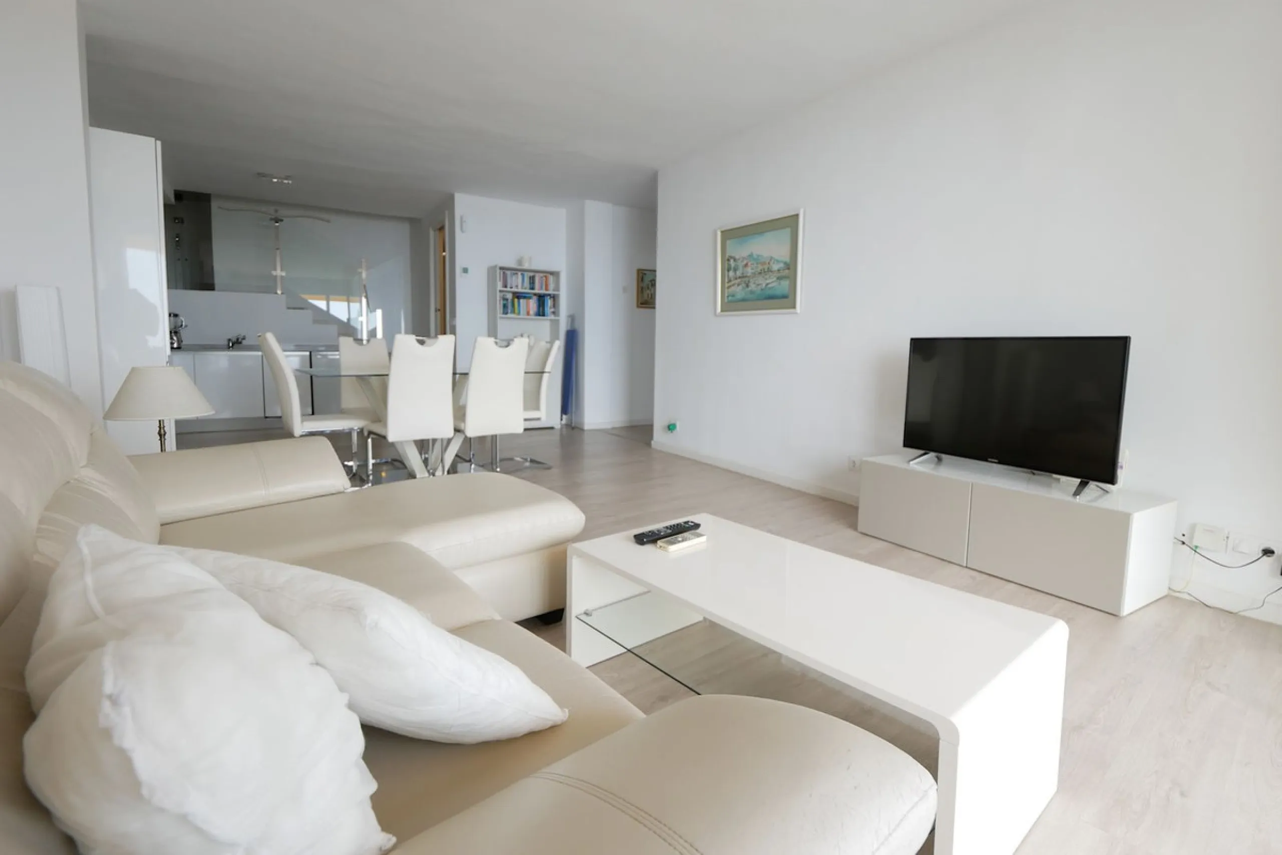 Apartment - Top Floor Apartment в продаже в Marbella, Málaga. В доме 3 спален и 2 ванных комнат. Площадь дома 129 м²
