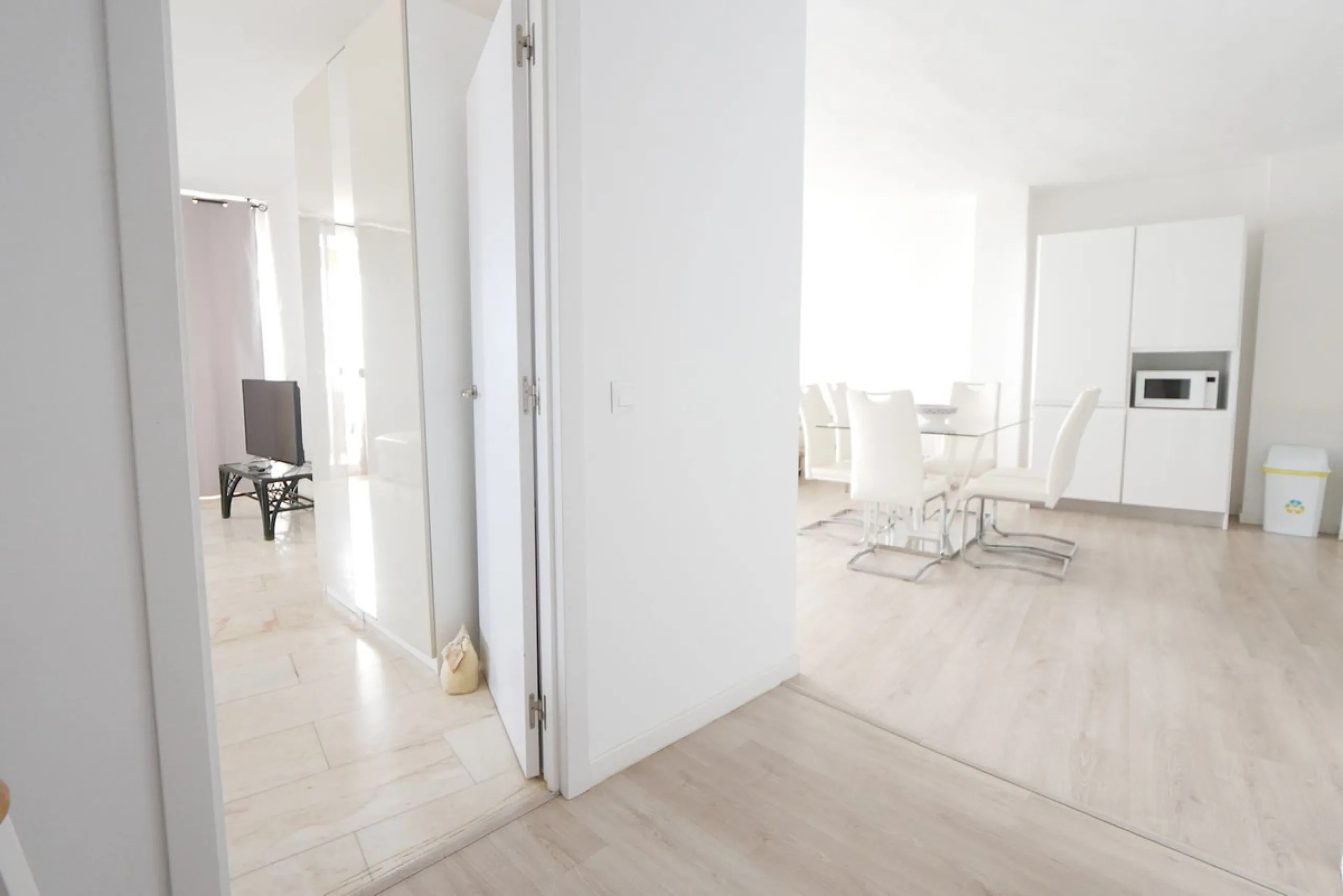 Apartment - Top Floor Apartment в продаже в Marbella, Málaga. В доме 3 спален и 2 ванных комнат. Площадь дома 129 м²
