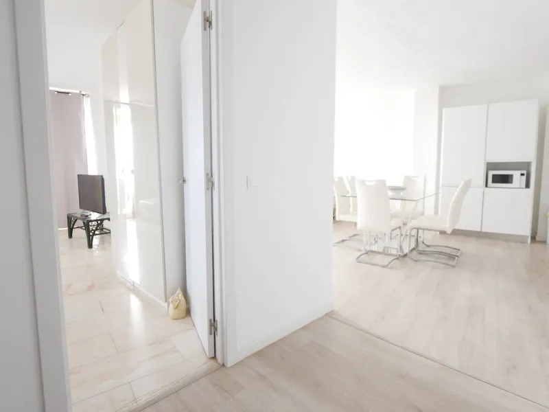 Apartment - Top Floor Apartment в продаже в Marbella, Málaga. В доме 3 спален и 2 ванных комнат. Площадь дома 129 м²