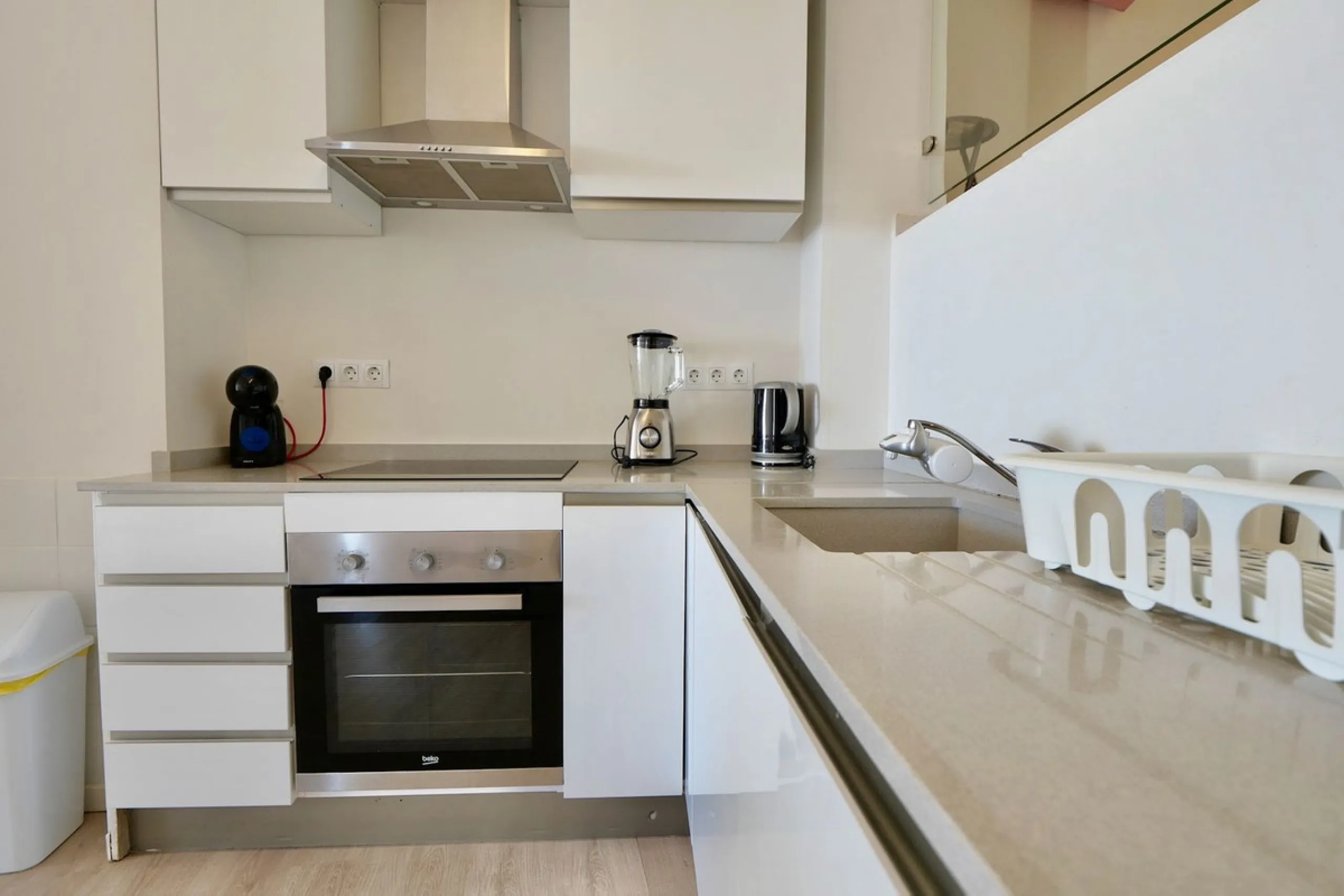 Apartment - Top Floor Apartment в продаже в Marbella, Málaga. В доме 3 спален и 2 ванных комнат. Площадь дома 129 м²