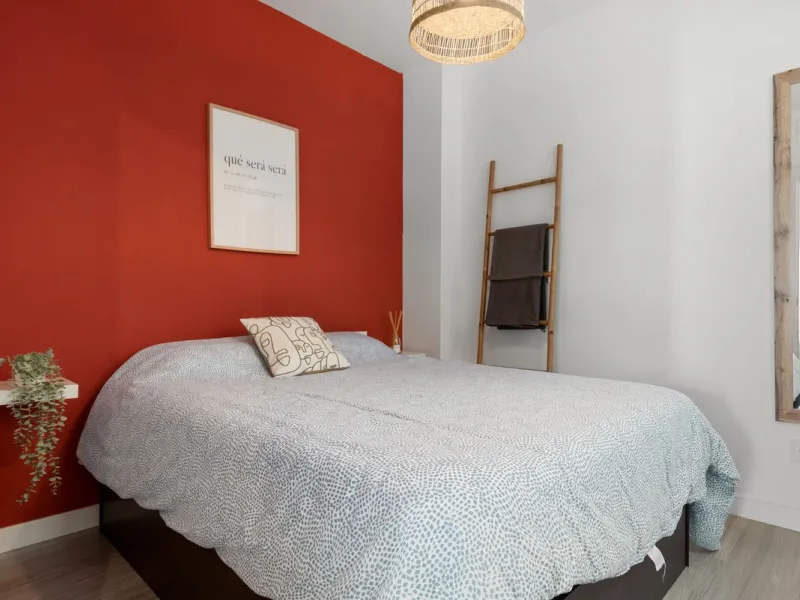 Spacious and bright apartment in the heart of Estepona