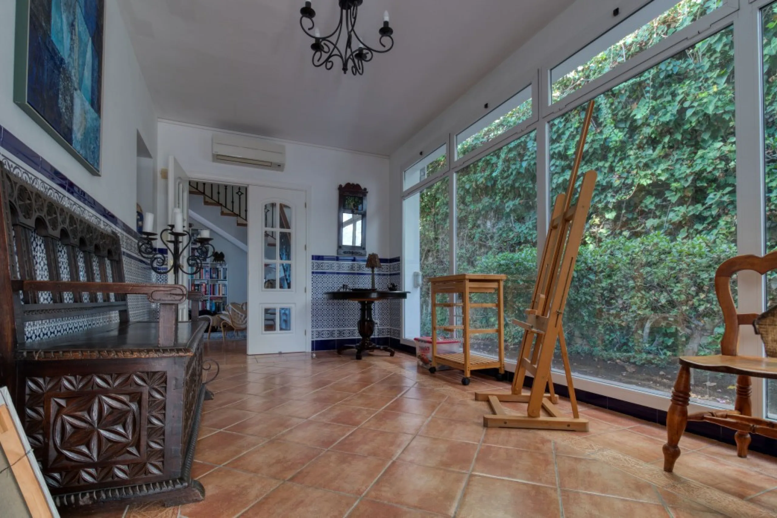 Exclusive Villa with Sea View – Peaceful Location Close to the City