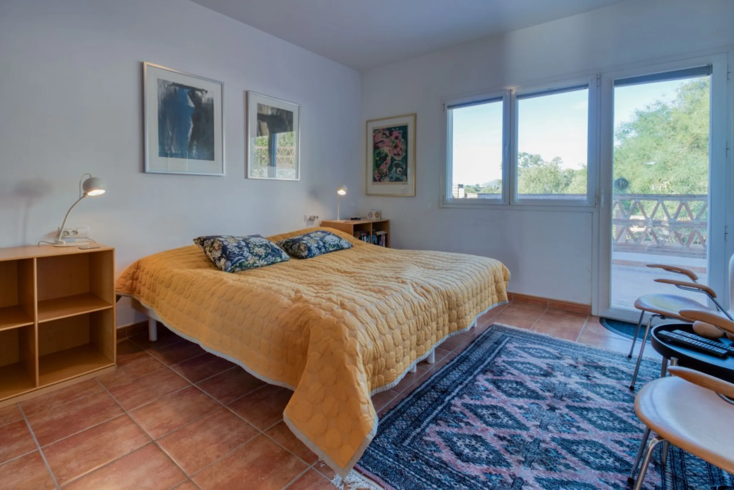 Exclusive Villa with Sea View – Peaceful Location Close to the City