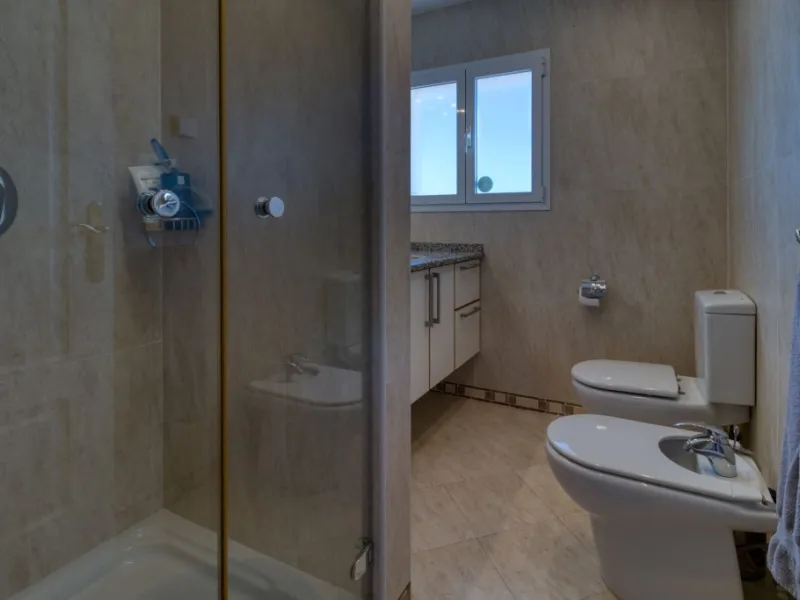 Exclusive Villa with Sea View – Peaceful Location Close to the City