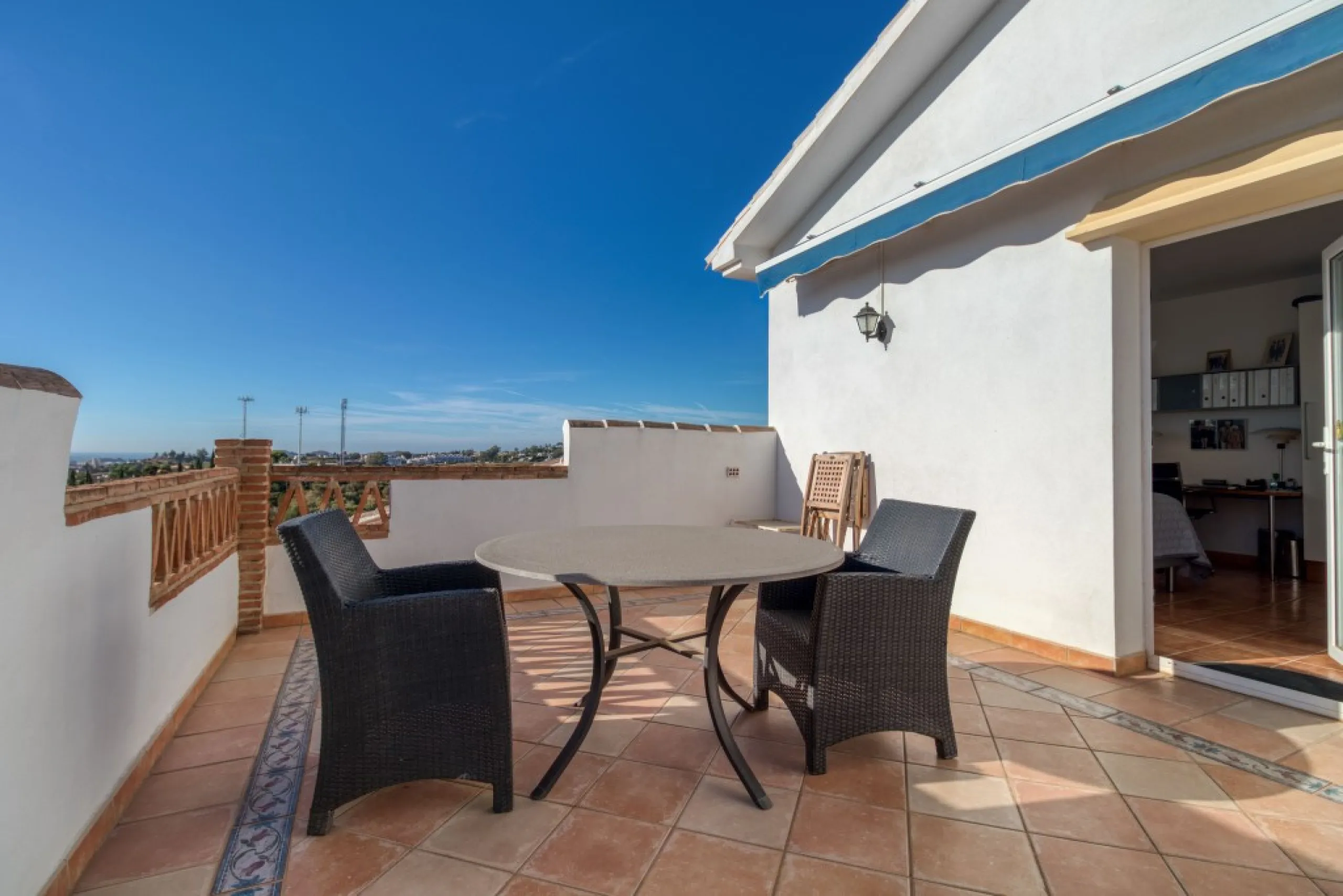 Exclusive Villa with Sea View – Peaceful Location Close to the City