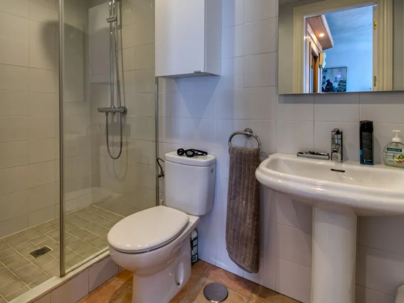 Exclusive Villa with Sea View – Peaceful Location Close to the City