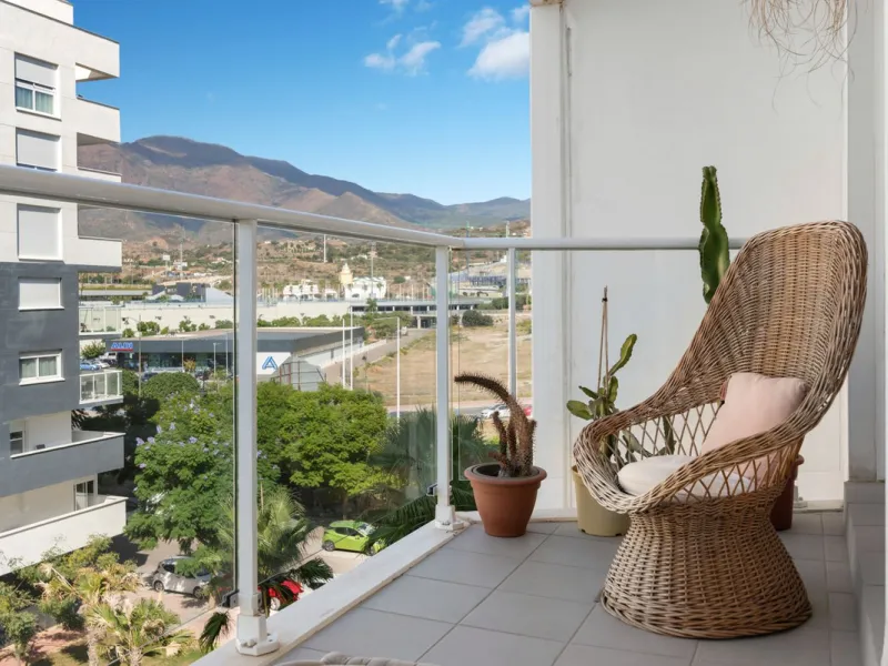 Spacious and bright apartment in the heart of Estepona
