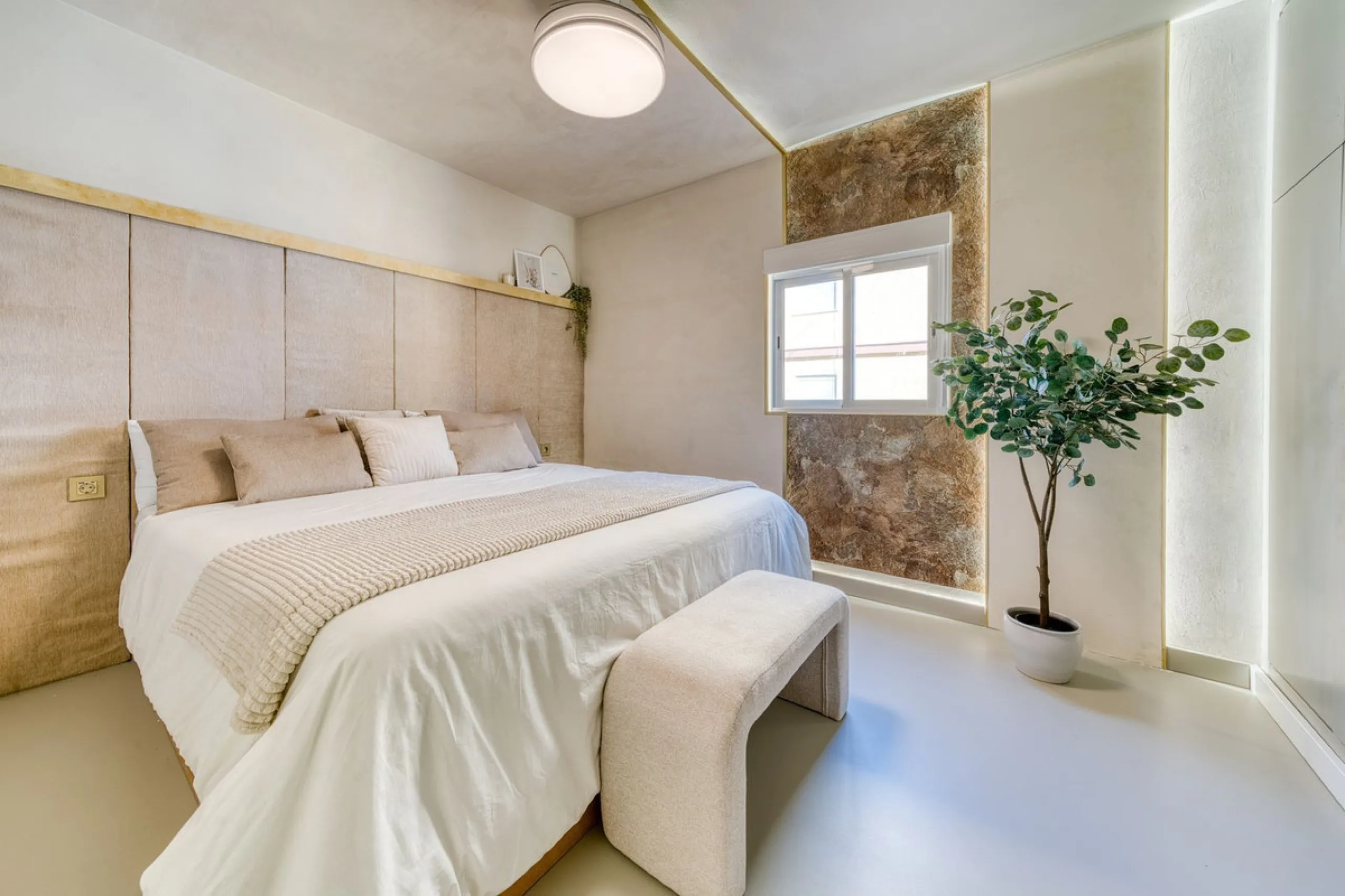 Luxury Apartment in the Heart of Fuengirola! WITH SHORT TERM RENTAL LICENSE!