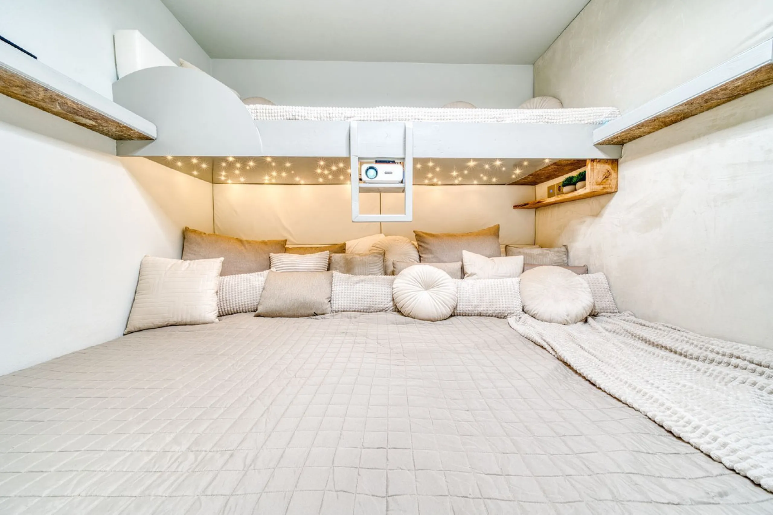 Luxury Apartment in the Heart of Fuengirola! WITH SHORT TERM RENTAL LICENSE!