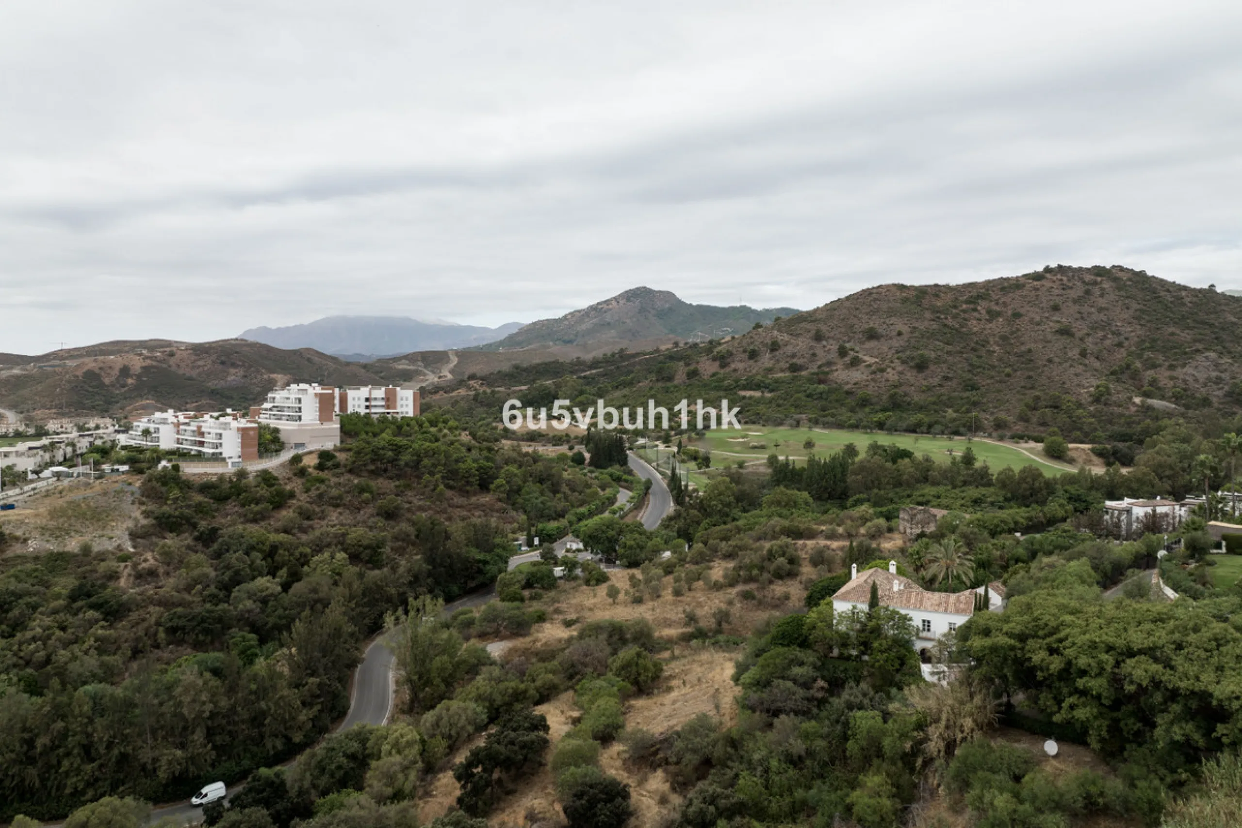 This is a very rare opportunity to purchase an elevated plot with golf, mountain and sea views located within the peaceful urbanisation of Puerto del Almendro. This contemporary villa project has been designed by renowned Marbella architect Cesar de Leyva