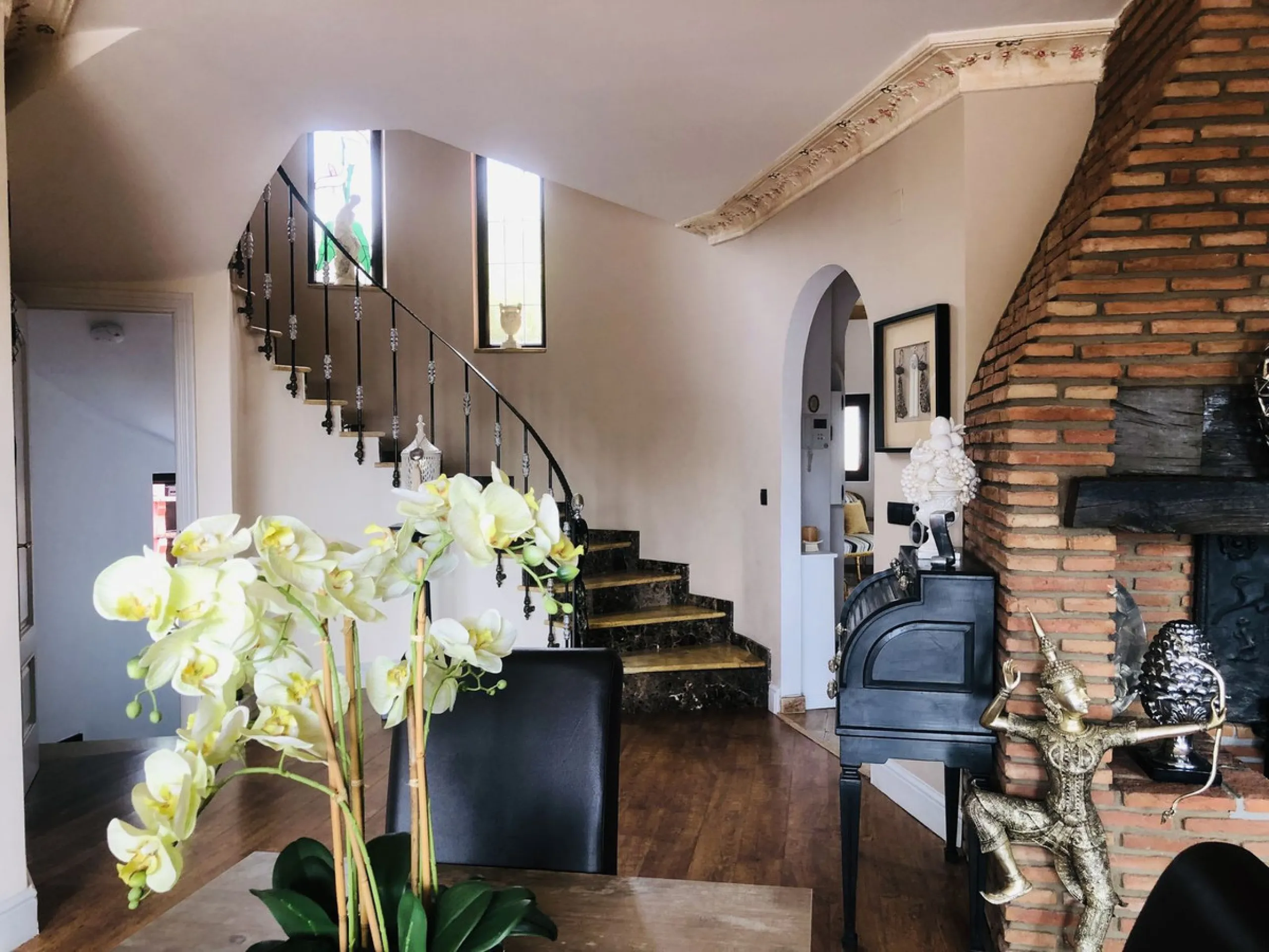 Stunning 7-Bedroom Mansion in Carvajal