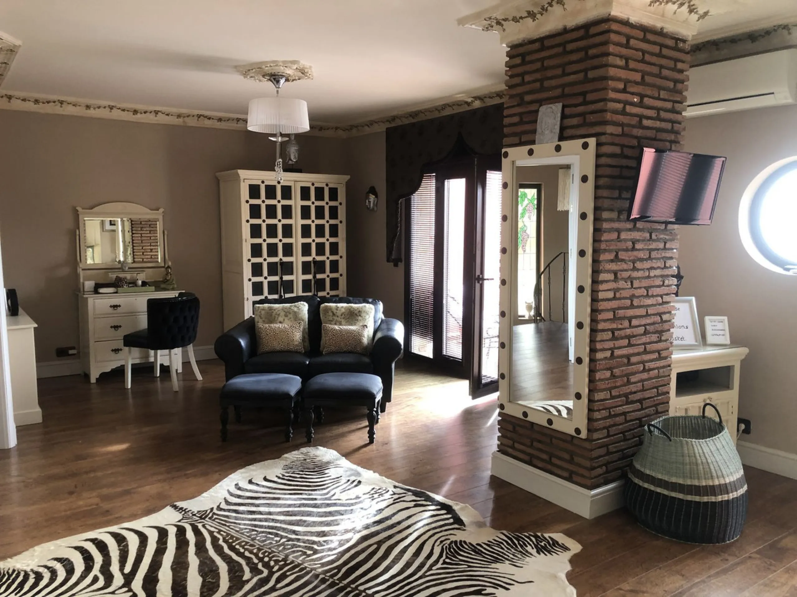 Stunning 7-Bedroom Mansion in Carvajal